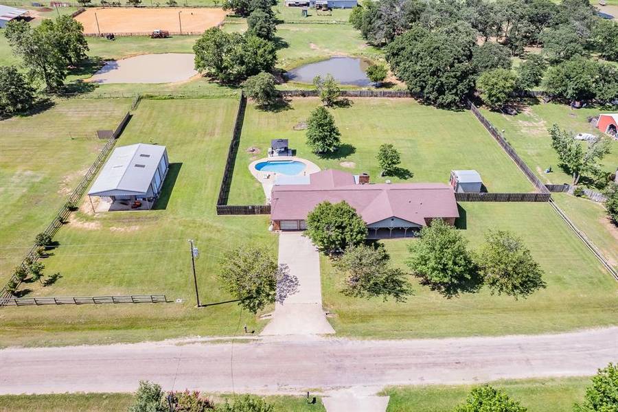 117 Wilson Lane, Joshua, TX 76058