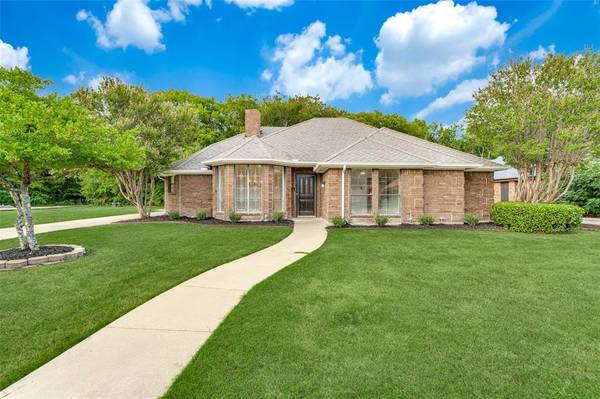 601 Robin Meadow Drive, Desoto, TX 75115