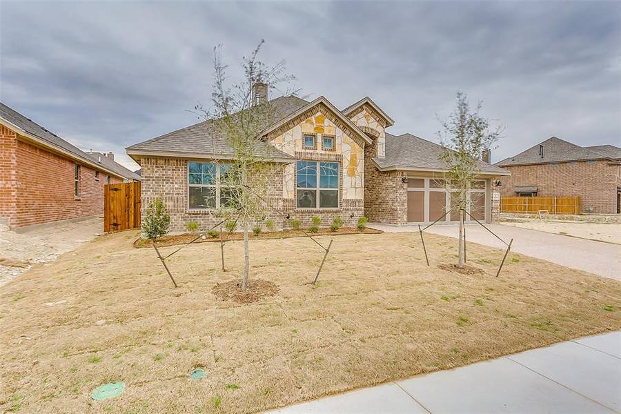 6821 Fire Dance Drive, Benbrook, TX 76126