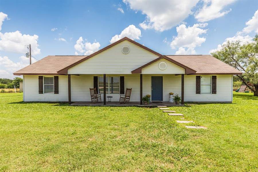 402 HCR 3241, Mount Calm, TX 76673