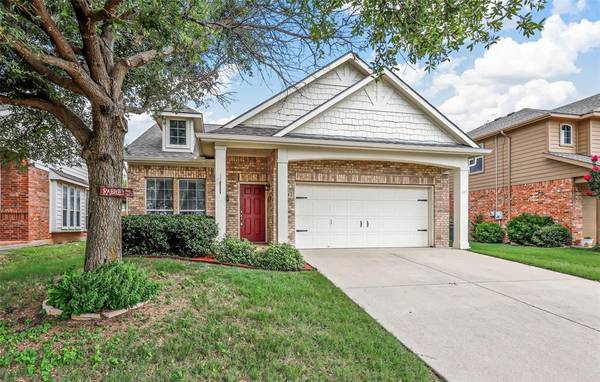 504 Winbridge Lane, Fort Worth, TX 76052