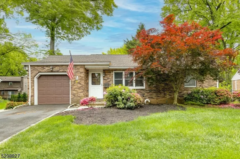 3 Maple St, Clark Twp., NJ 07066