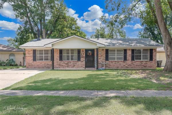 1212 Ella Circle, Bossier City, LA 71112