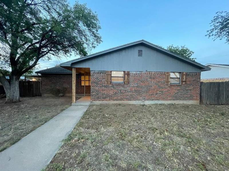 911 Brookside Street, Sweetwater, TX 79556