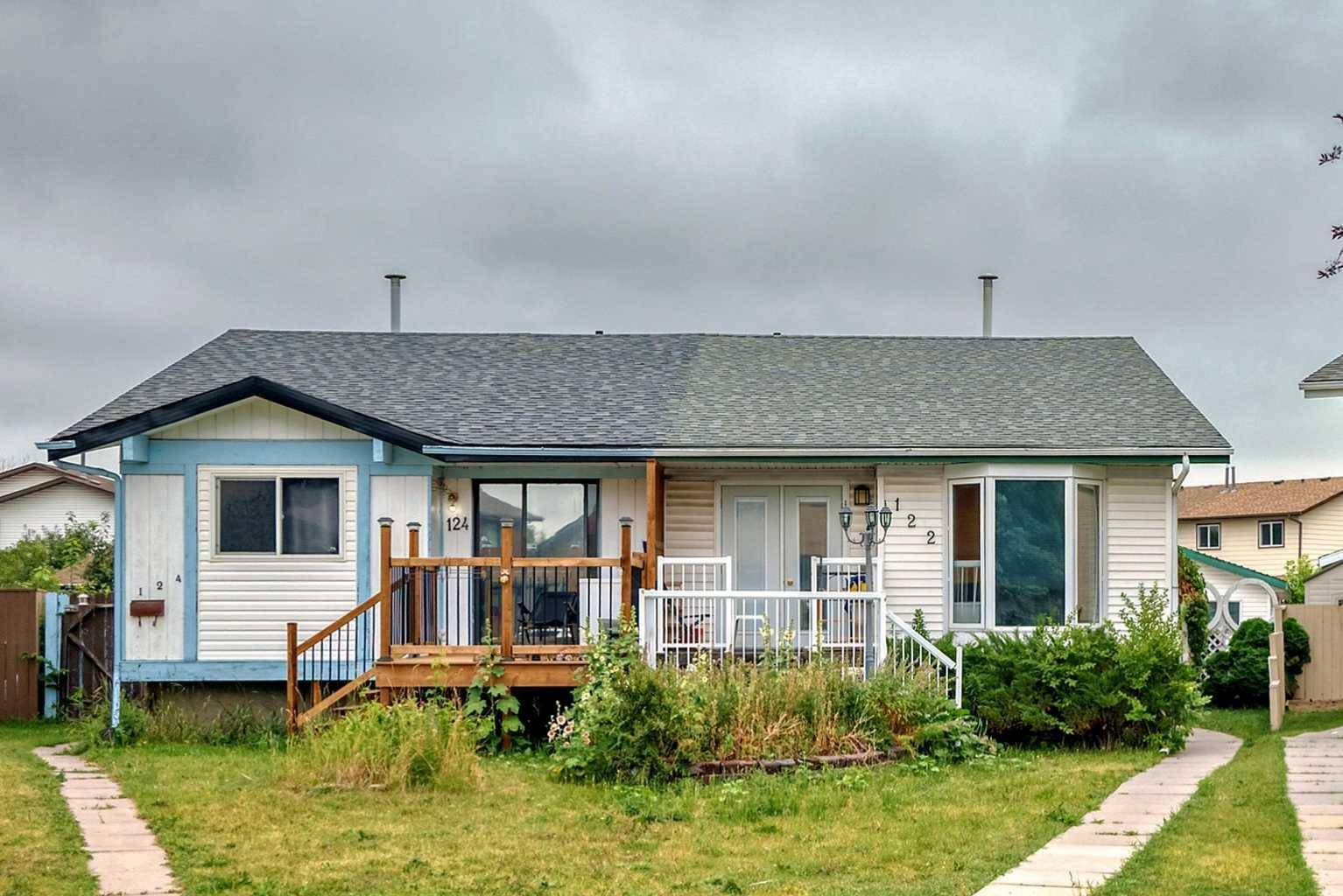 Calgary, AB T2A 6N1,122 Abalone PL NE