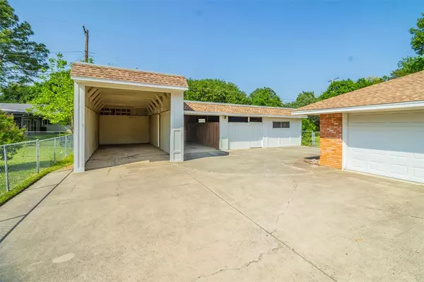 Denton, TX 76201,424 Mimosa Drive