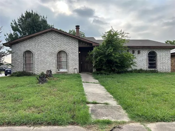 4901 Matthew Road, Grand Prairie, TX 75052