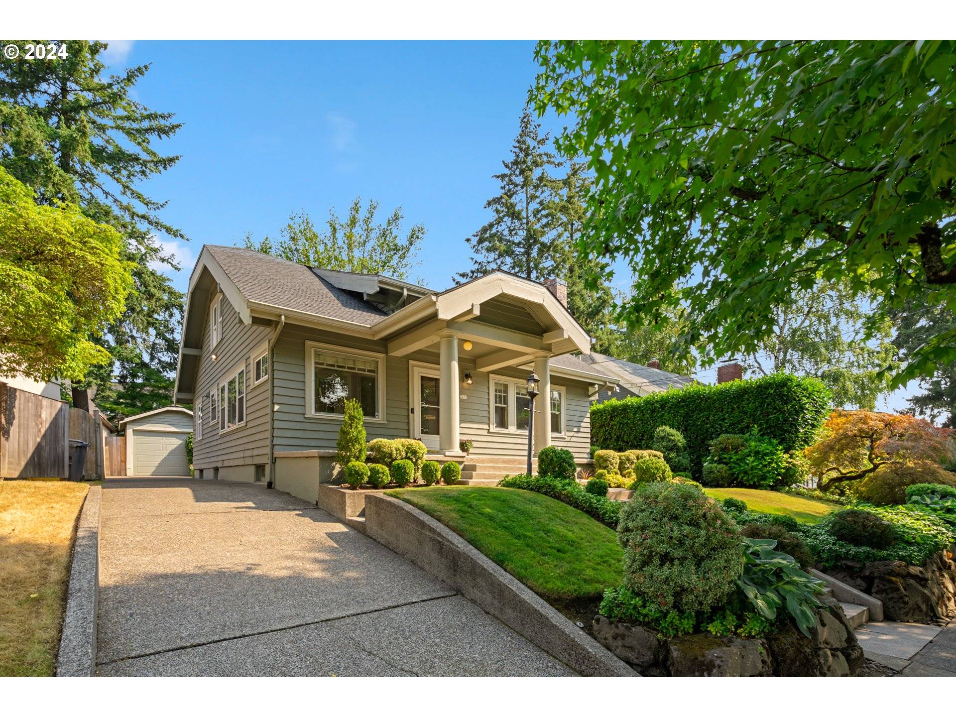 Portland, OR 97212,3273 NE ALAMEDA ST