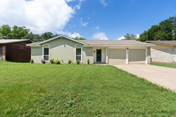 609 N Douglas Avenue,  Cleburne,  TX 76033