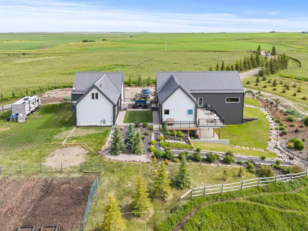 Rural Foothills County, AB T0L 0J0,304102 338 AVE East