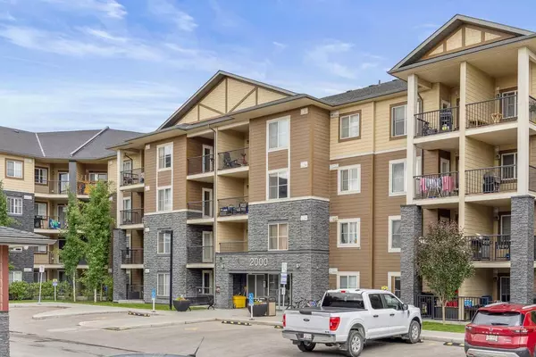 Calgary, AB T2X 2B9,81 Legacy BLVD SE #2412