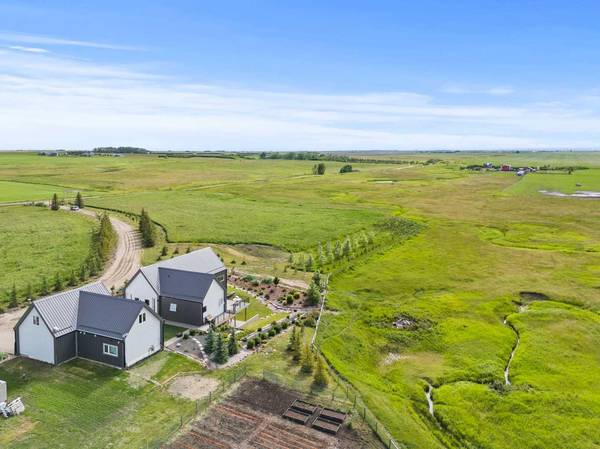 Rural Foothills County, AB T0L 0J0,304102 338 AVE East