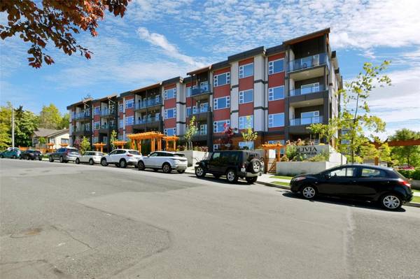 3333 Glasgow Ave #406,  Saanich,  BC V8X 1M5