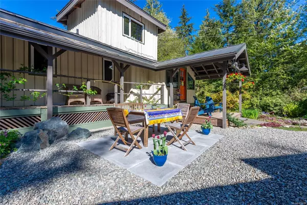 Quadra Island, BC V0P 1H0,1367 Hooley Rd