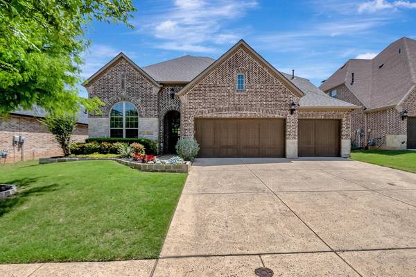 979 Champions Way, Roanoke, TX 76262