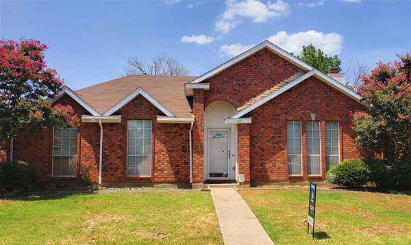 1315 Silver Maple Drive, Carrollton, TX 75007