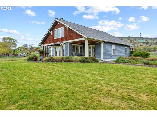 1504 FISH CAMP RD,  Maupin,  OR 97037