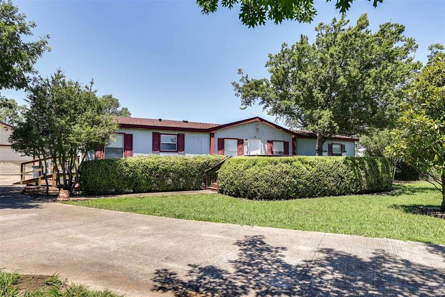 3179 Shady Creek Circle, Red Oak, TX 75154