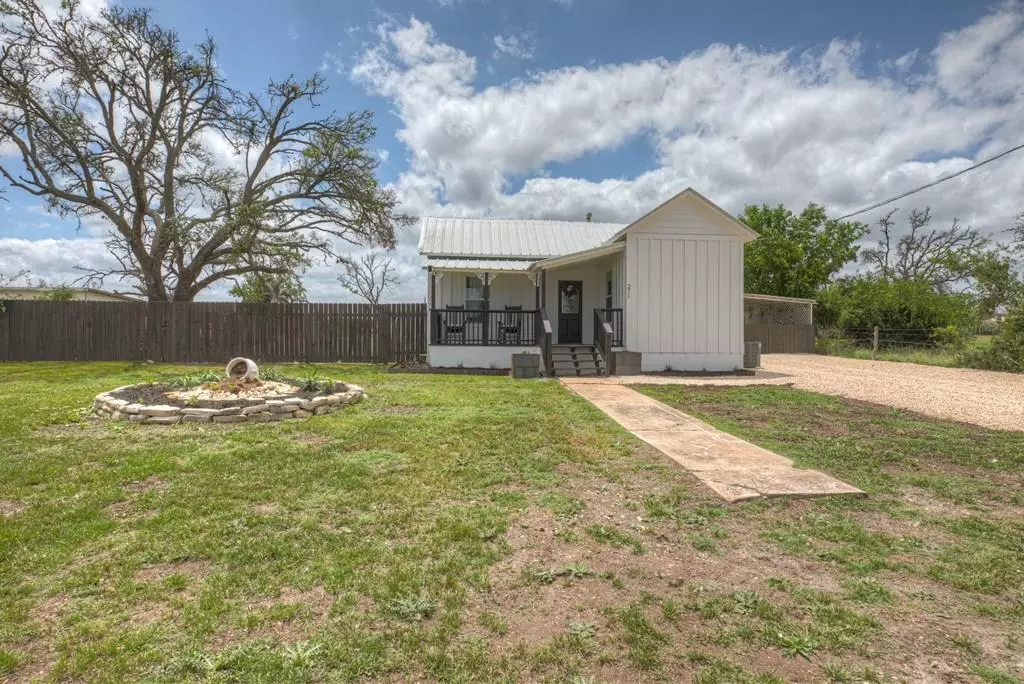 Harper, TX 78025,271 N 3rd ST