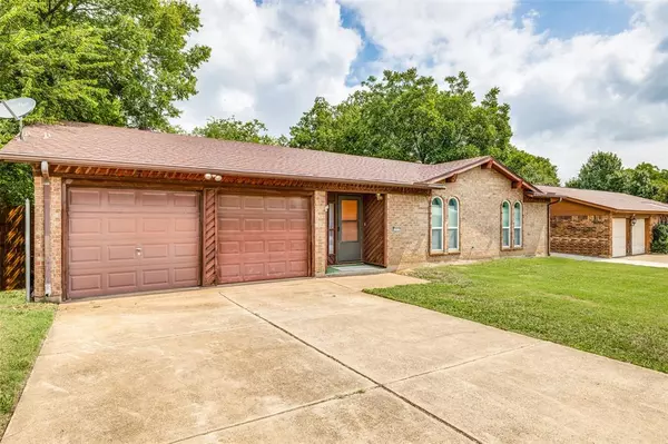 1711 Carla Avenue, Arlington, TX 76014