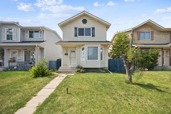 Calgary, AB T3J 1Z4,6467 54 ST NE