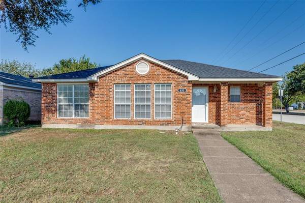 633 Crosby Avenue, White Settlement, TX 76108