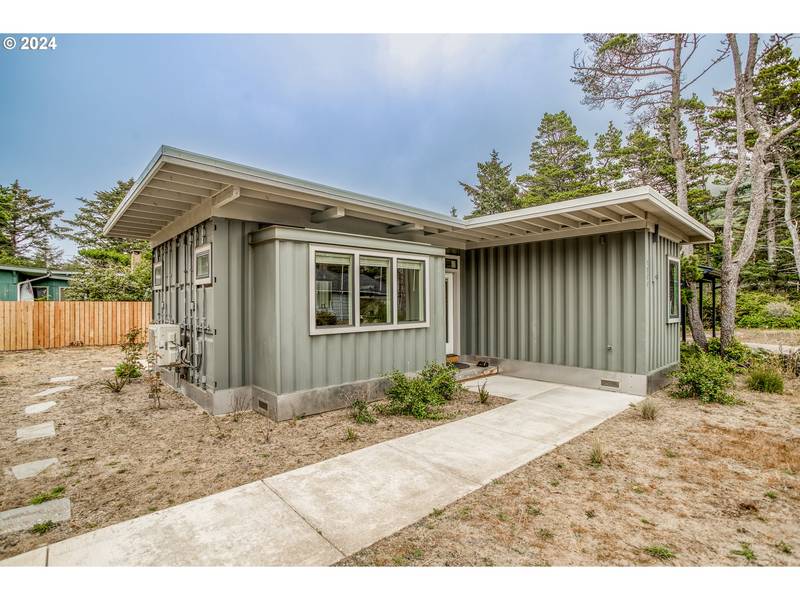 5800 JASMINE AVE, Pacific City, OR 97135