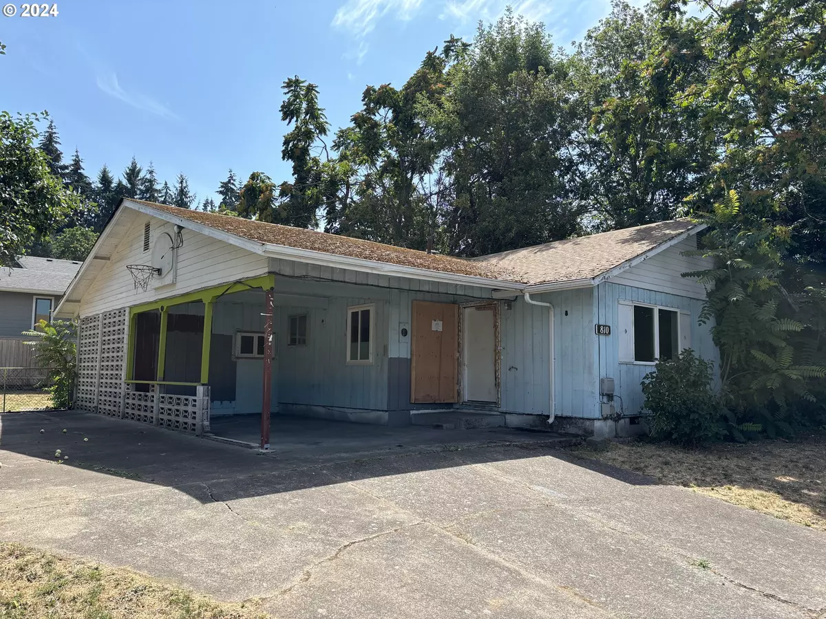 Eugene, OR 97405,810 W 28TH AVE