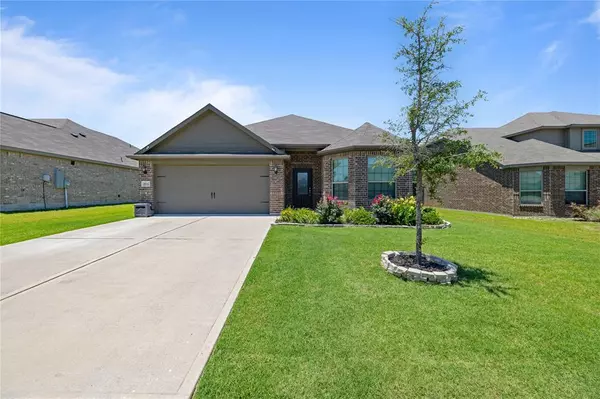 1832 Chesapeake Drive,  Crowley,  TX 76036