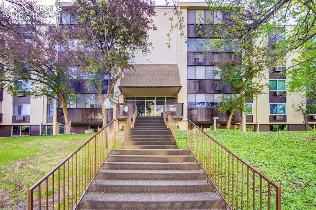 Denver, CO 80224,3470 S Poplar ST #103