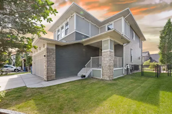 Chestermere, AB T1X 0M2,169 KINNIBURGH BLVD