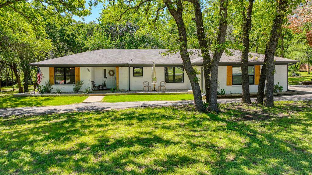 103 Oakwood Drive, Weatherford, TX 76086