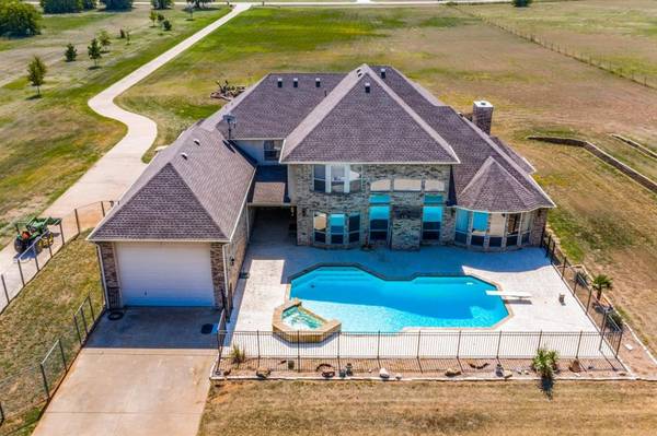 820 Topaz Lane, Oak Point, TX 75068