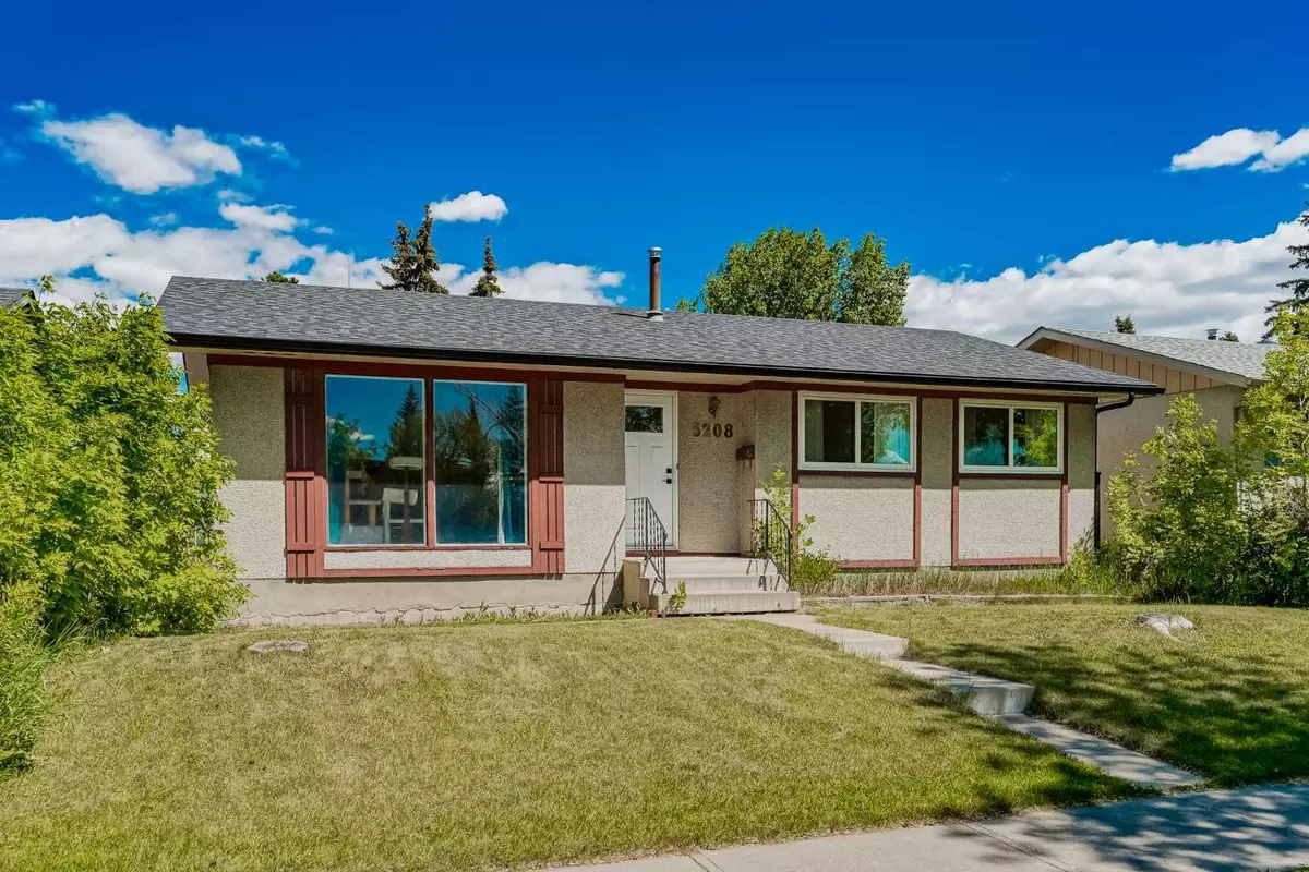 Calgary, AB T2A0B1,5208 8 AVE SE