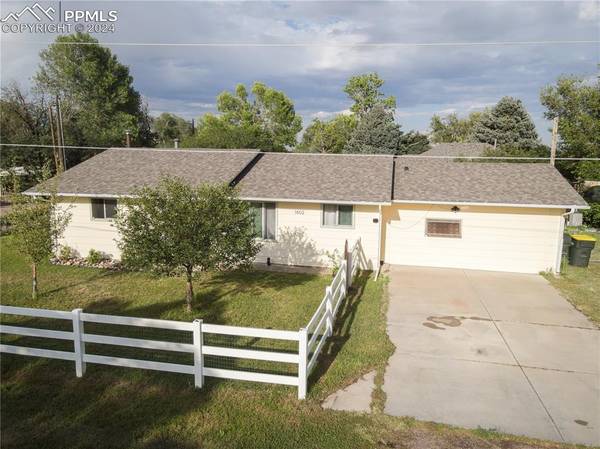 1602 Logan ST, Canon City, CO 81212