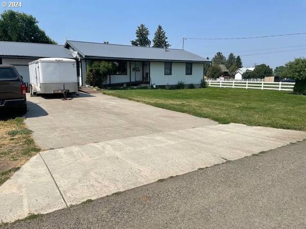 706 S College ST,  Lostine,  OR 97857