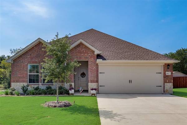 1617 Knoll Crest Drive,  Kaufman,  TX 75142