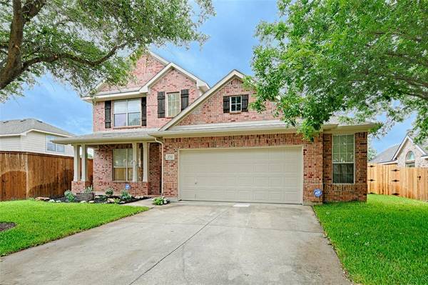 3732 Queenswood Court, Fort Worth, TX 76244