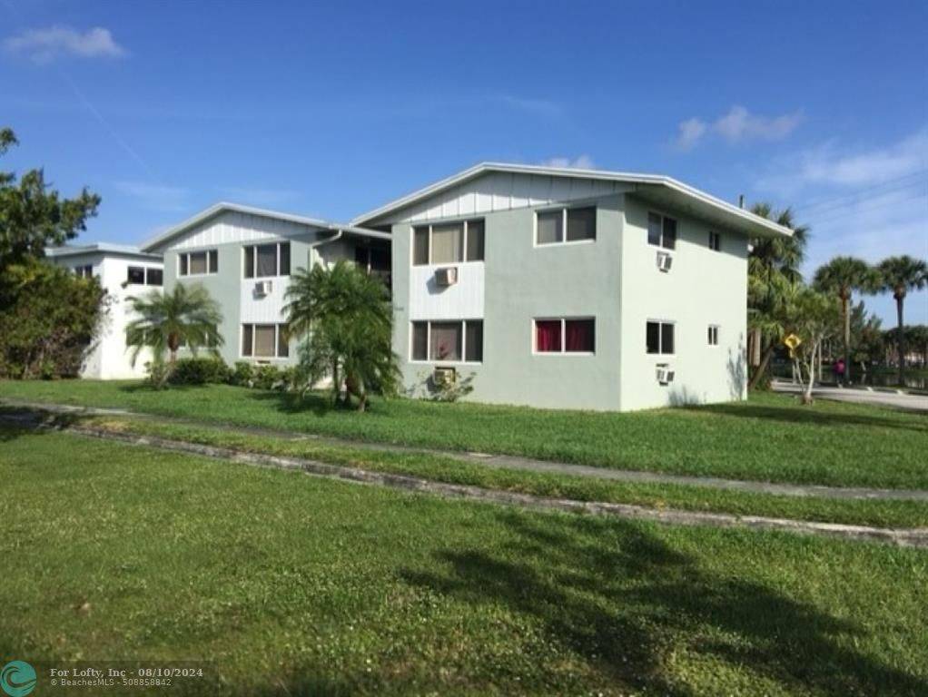 North Miami Beach, FL 33162,1441 NE 171st St  #4