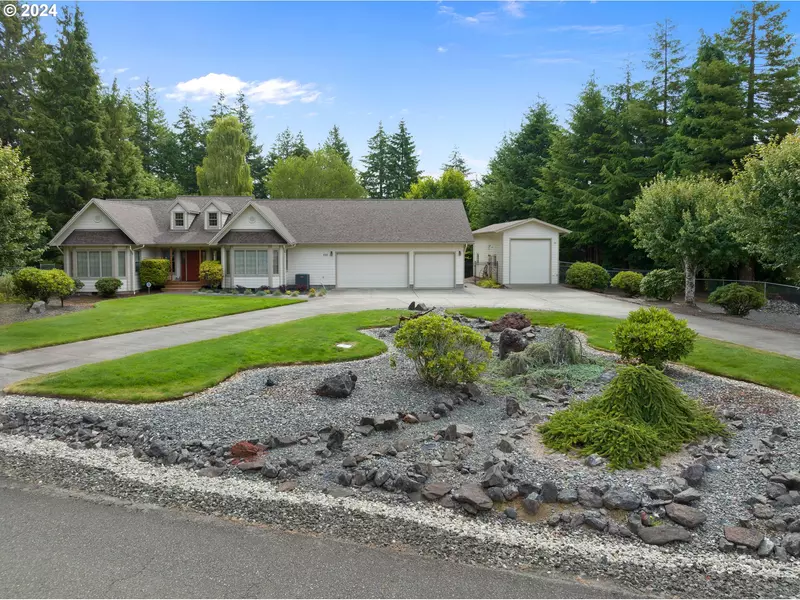 733 RANCH RD, Reedsport, OR 97467