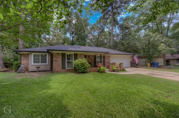 503 Whispering Pine Circle,  Haughton,  LA 71037