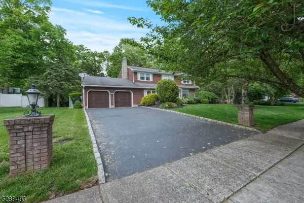 10 Poplar Ave, North Brunswick Twp., NJ 08902