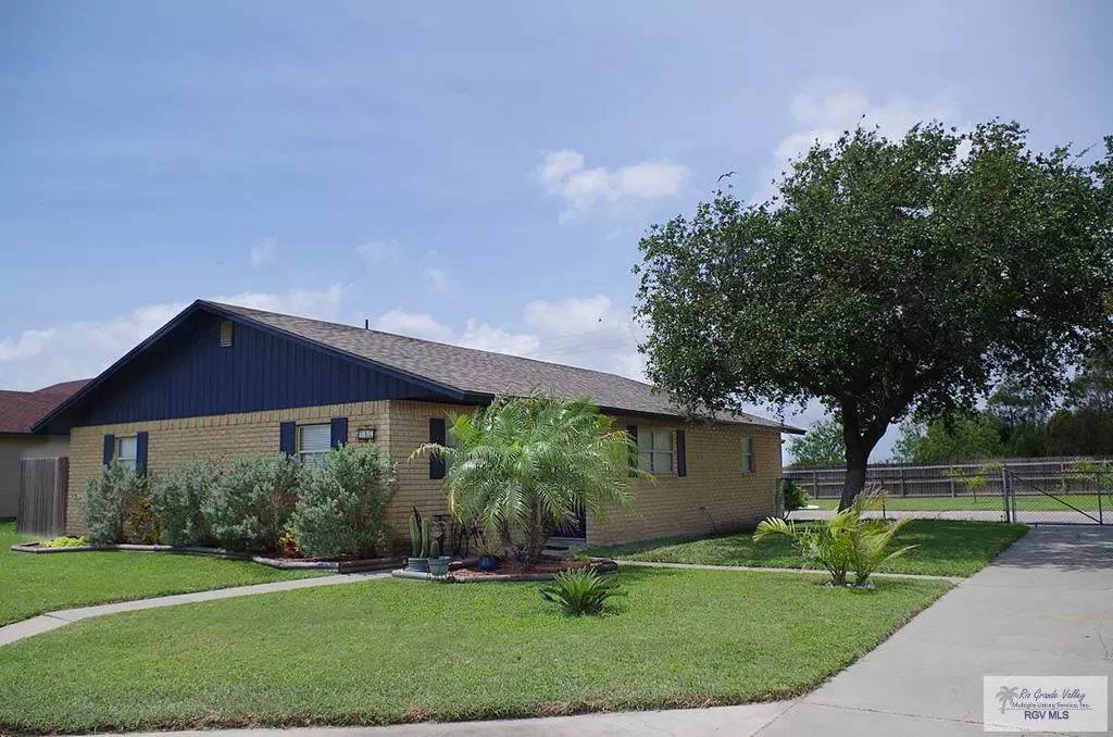 Laguna Vista, TX 78578,217 PALM BLVD.