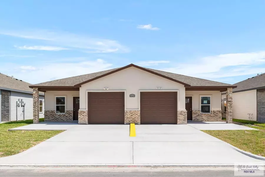 2420 S VALLEY CIR, La Feria, TX 78559