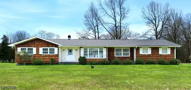 11 Rollin Dr, Montgomery Twp., NJ 08502