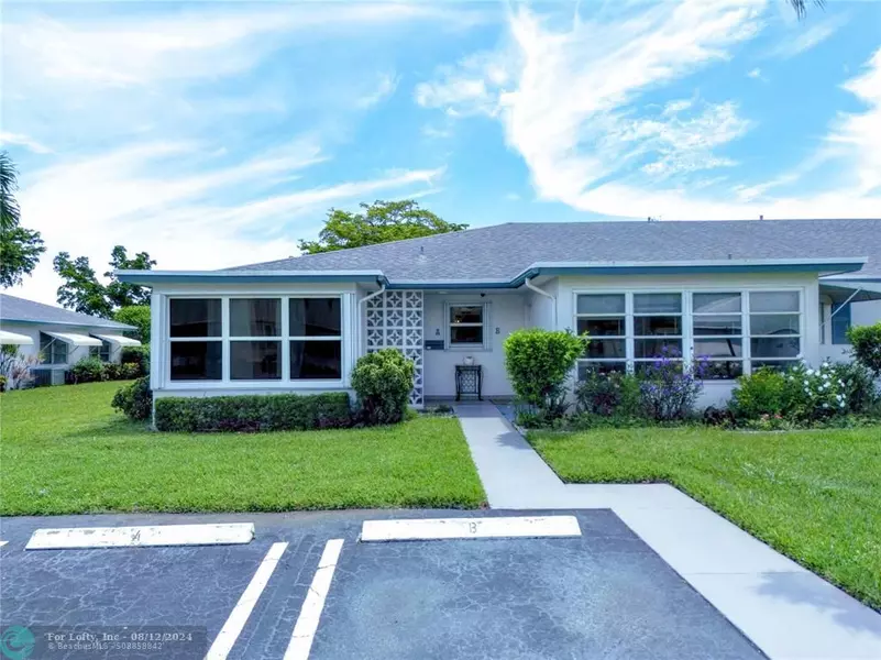 1215 S Drive Way  #A, Delray Beach, FL 33445