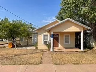 117 W 10th St, Robert Lee, TX 76945