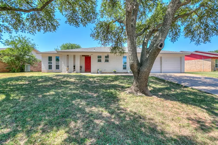 3527 Old Post Rd, San Angelo, TX 76904