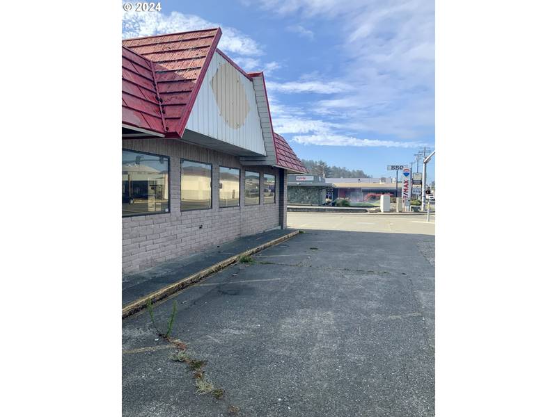 29565 ELLENSBURG AVE, Gold Beach, OR 97444