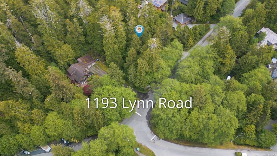 1193 Lynn Rd, Tofino, BC V0R 2Z0